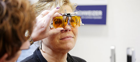 Passende Brillengläser bei AMD ermitteln
